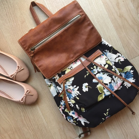 Brandy Melville Handbags - 💕HP💕 Brandy Melville Floral Leather Backpack 🎒