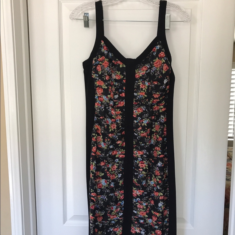Strappy Floral Dress/black Backside