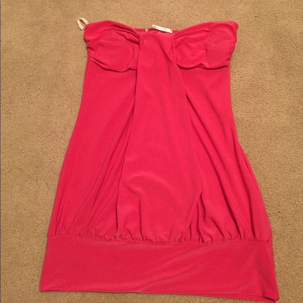 Pink strapless blouse