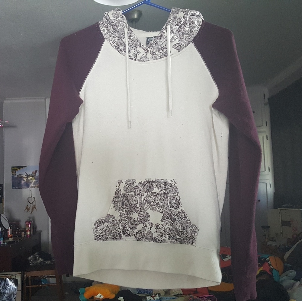 SOLD ON MERC - Picture 1 of 4