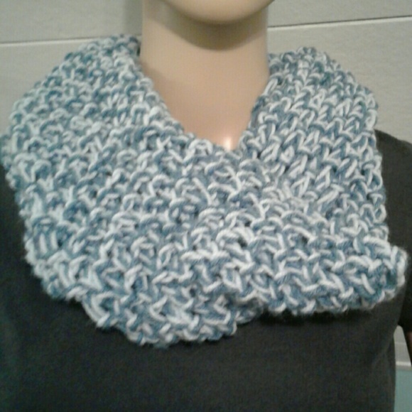 Scarfs - Picture 2 of 2