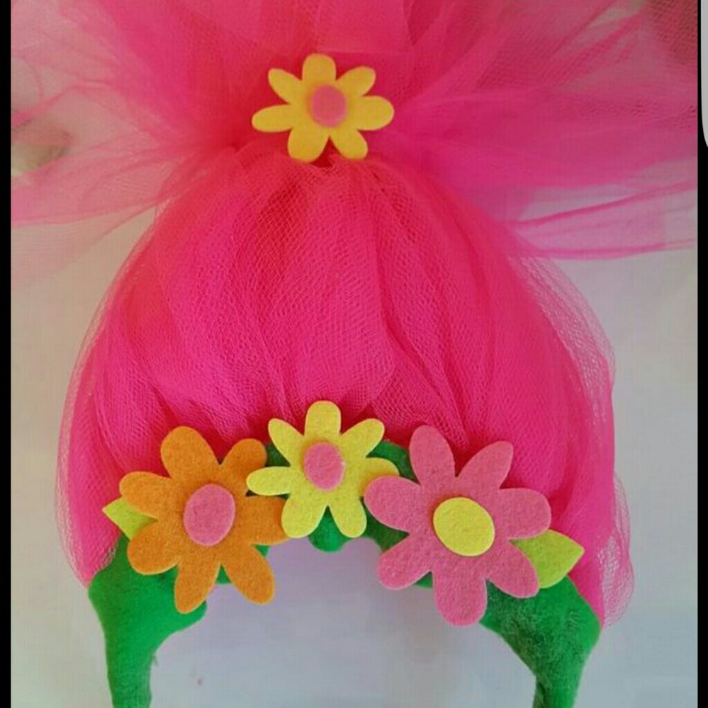 Troll hair