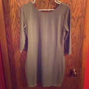 Open back chain mail fabric mini dress Sz L