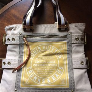 Louis Vuitton Canvas bag
