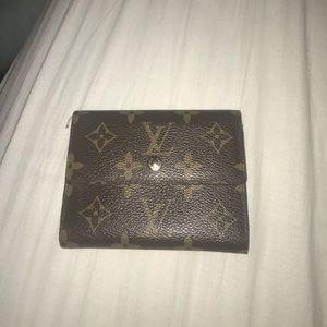 USED Real LV wallet