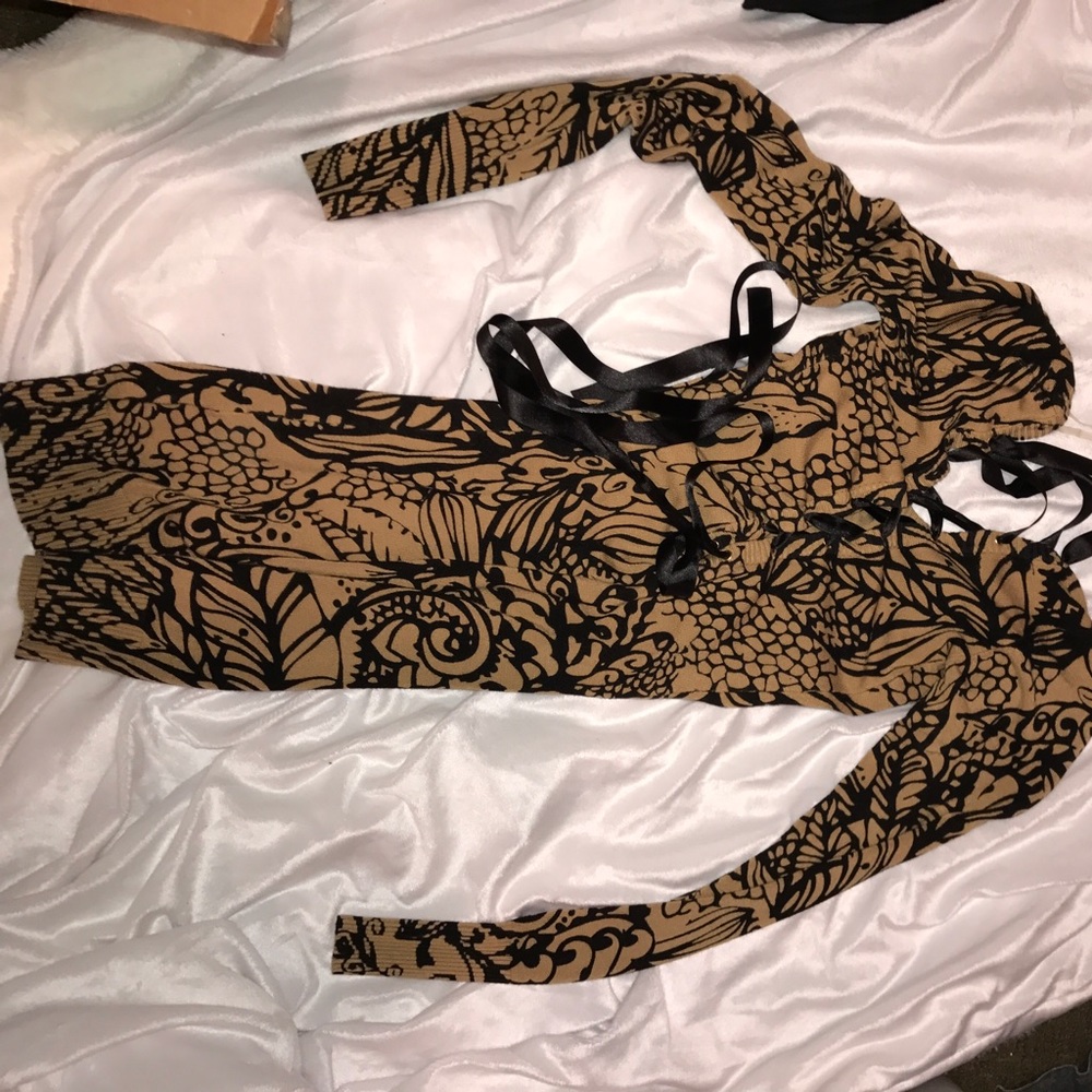 Sweater - Picture 2 of 2