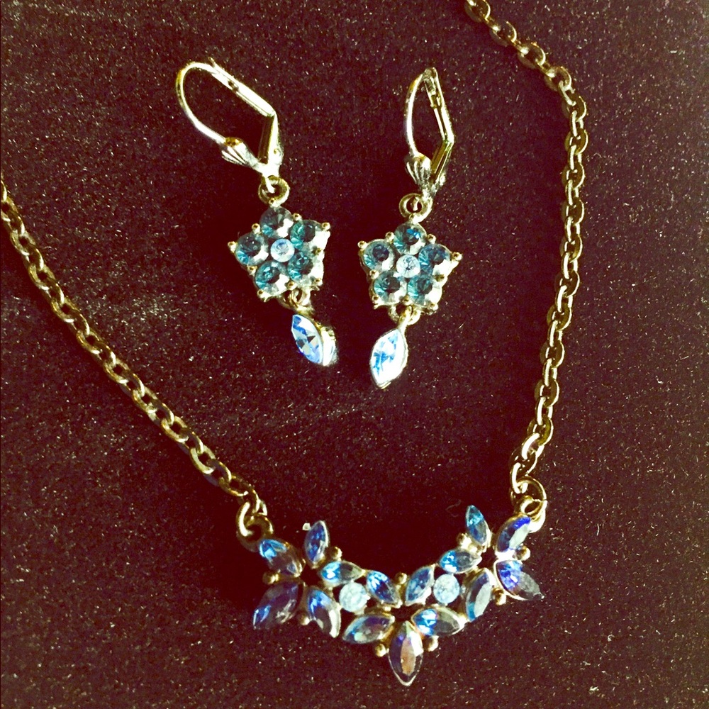 🔹GIVENCHY Vintage Parure Necklace/Earrings Set🔹