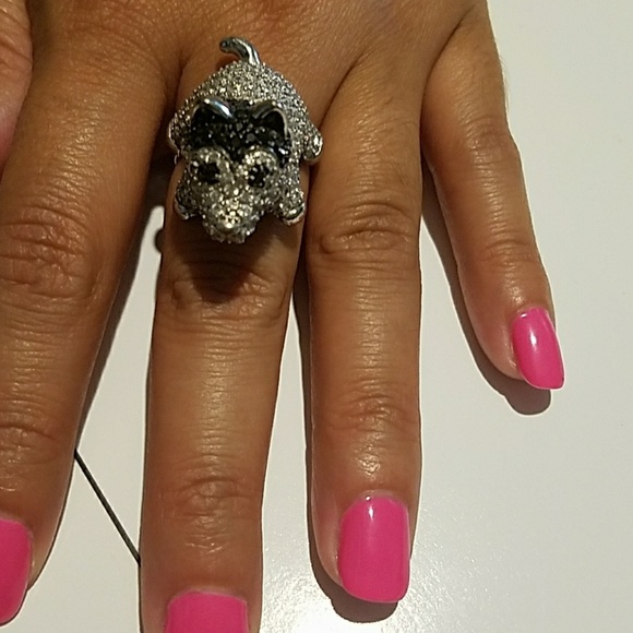 Beautiful Ring - Picture 7 of 7