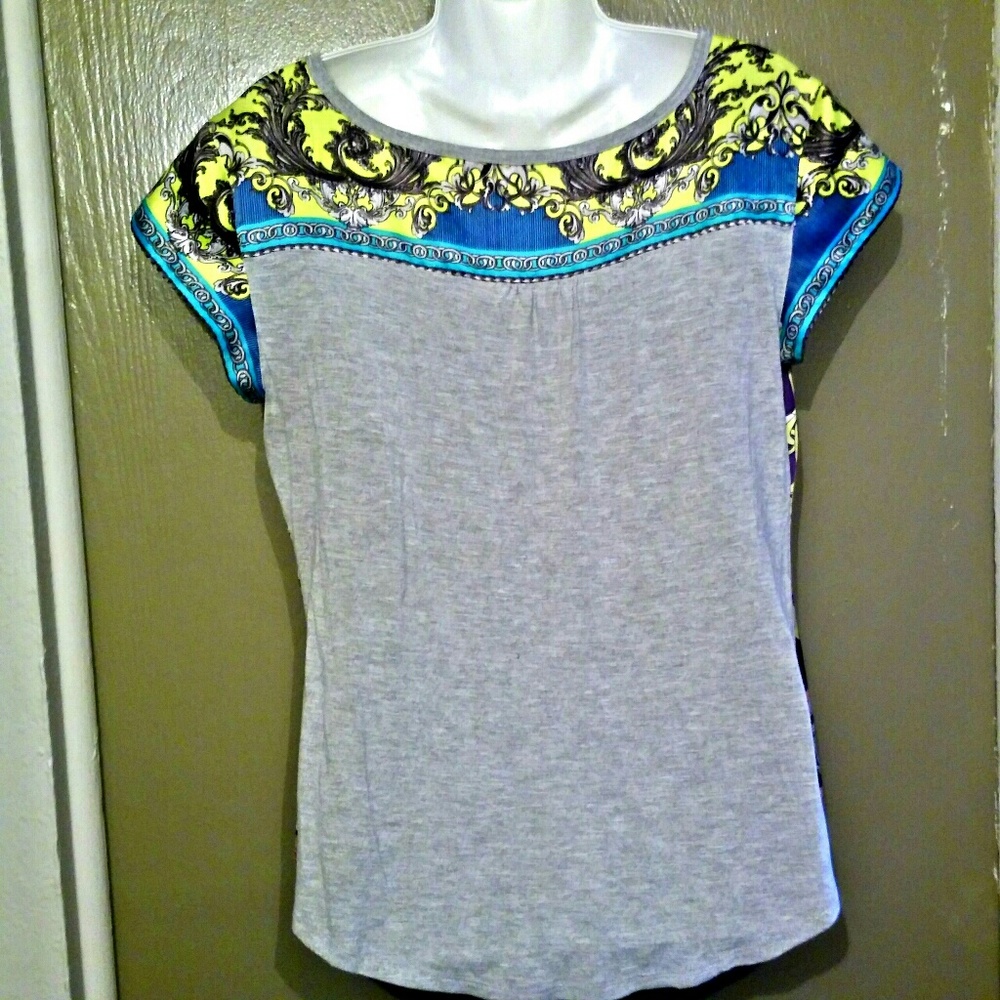 Printed Top - Picture 2 of 2