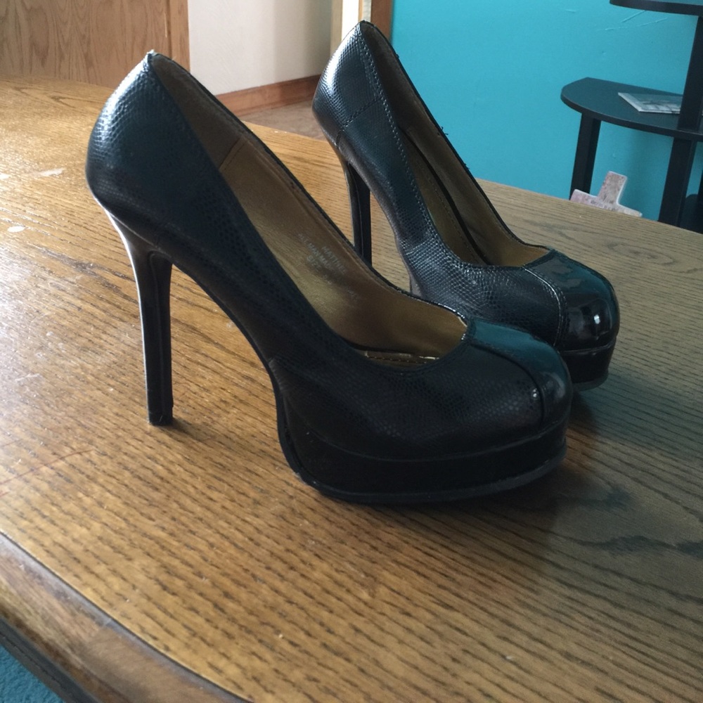 Shoedazzle Heels