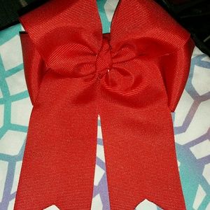 Four Loop Tails Down Hair Bow