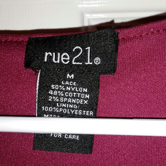 *SOLD* Burgundy Lace Dress - Picture 4 of 5