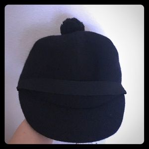 NWT Burberry black brimmed hat with pompom