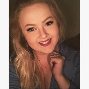 Meet your Posher, Kaylie