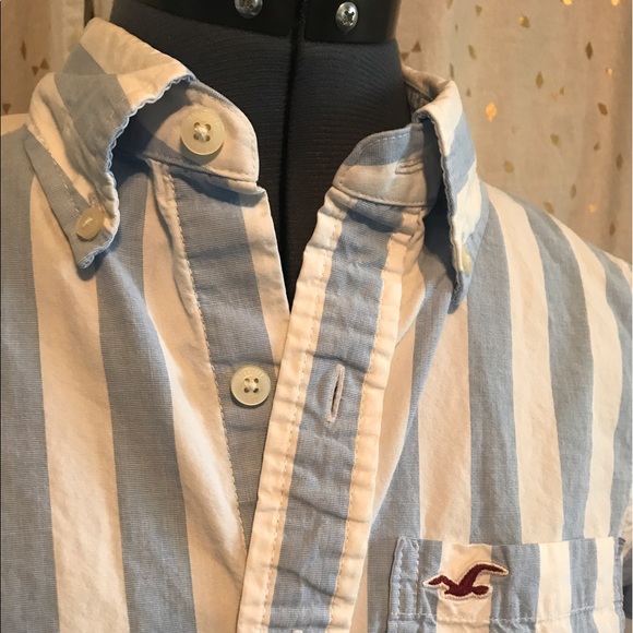 SOLD Blue Striped Button Up - Picture 4 of 5