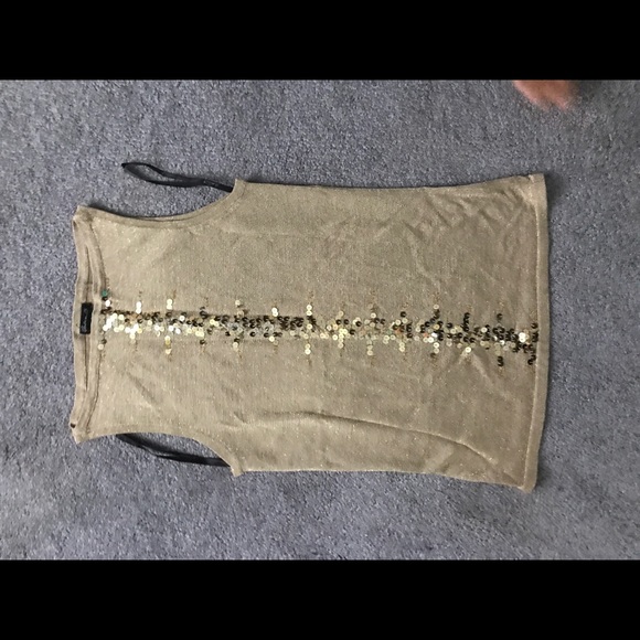 Arden B gold top with sequin details - Picture 2 of 5