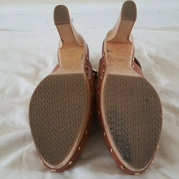 Designer Shoes - Picture 4 of 4