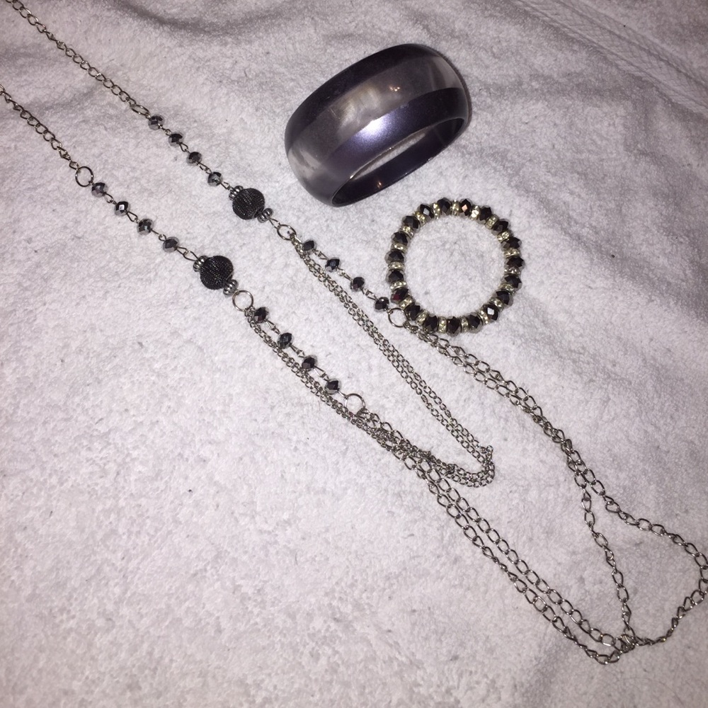 Metallic silver jewelry set