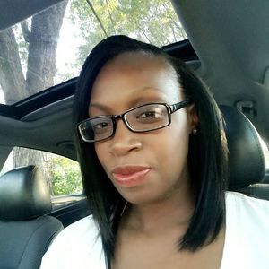 Meet your Posher, Carolyn