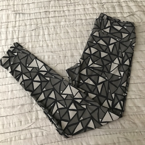 LuLaRoe Pants - Lula Roe TC Leggings