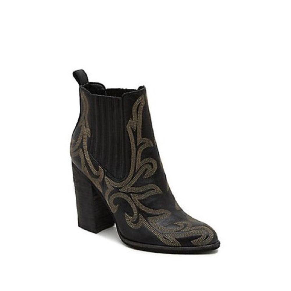 ISO Looking for Dolce Vita Carter booties Sz 7.5-8