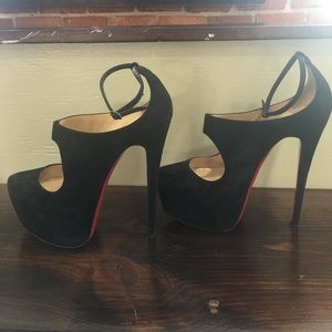 Christian Louboutin super platform heels 39.5