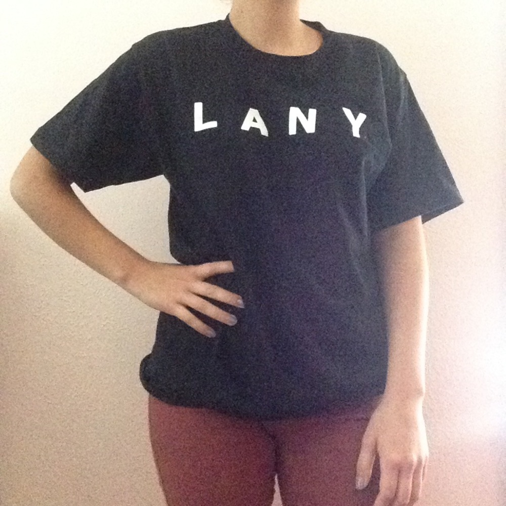 Cute lany t-shirt