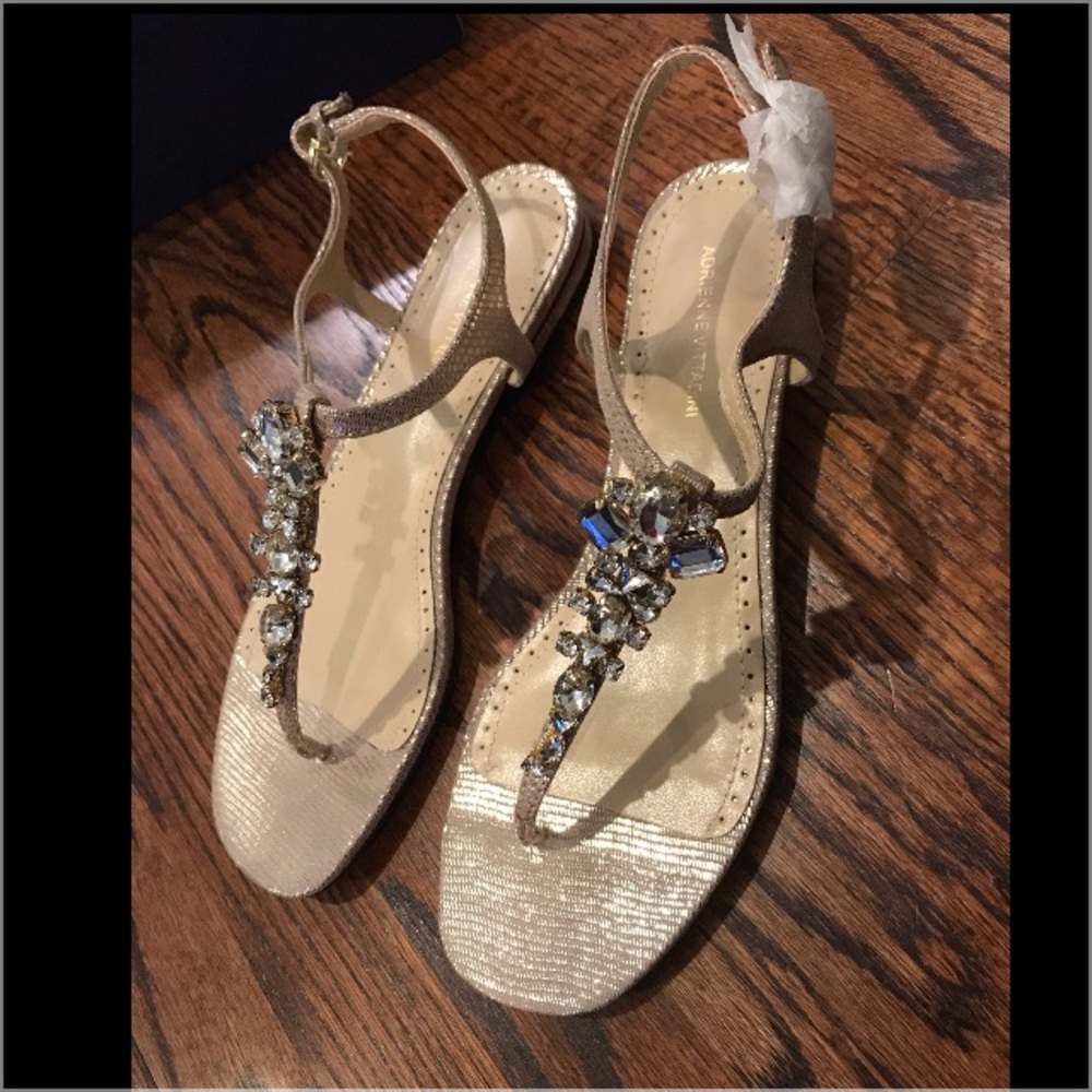 New Adrienne Vittadina Champagne sandal size 9.5