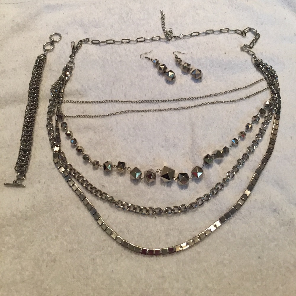 Silver jewelry set