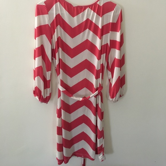 Pink chevron dress - Picture 3 of 3