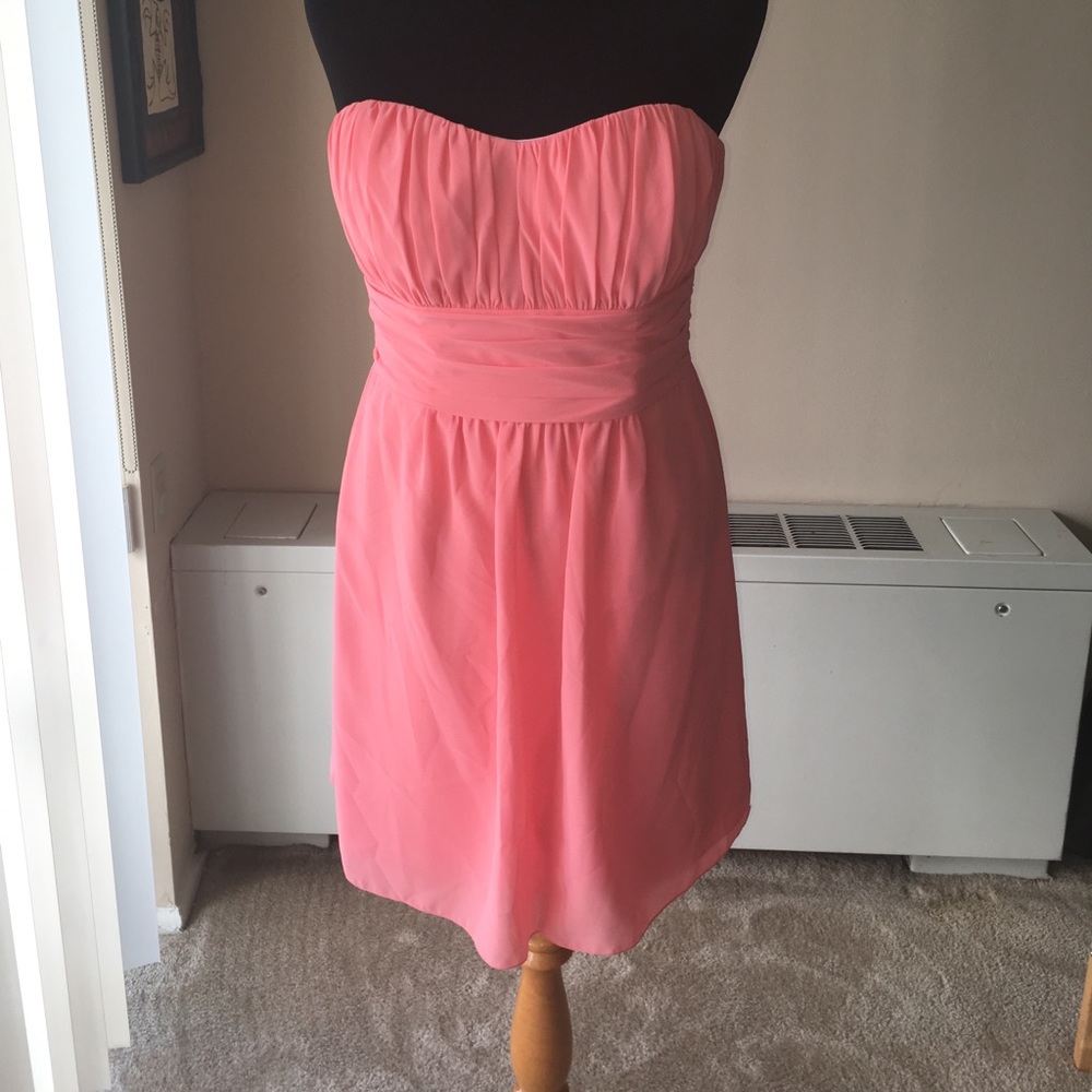 Cute strapless dress