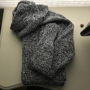 Abercrombie & Fitch Gray/white Turtle neck