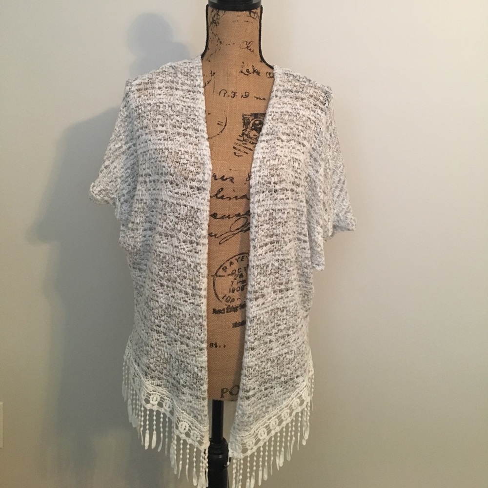 (RUNS BIG) Girls Moa Moa XL Cardigan