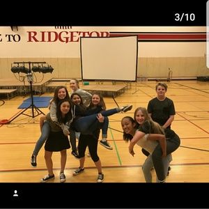 Meet your Posher, Mak