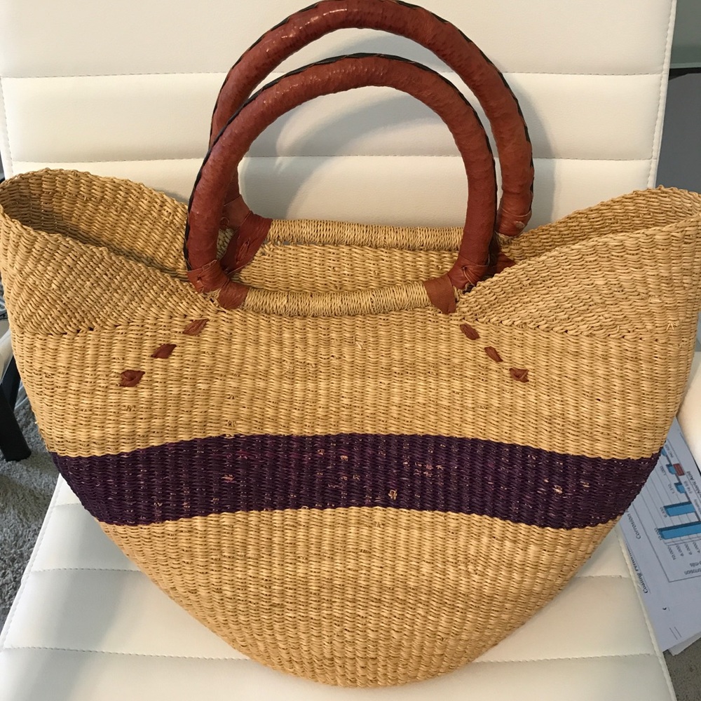 Very cute quality Straw bag!!