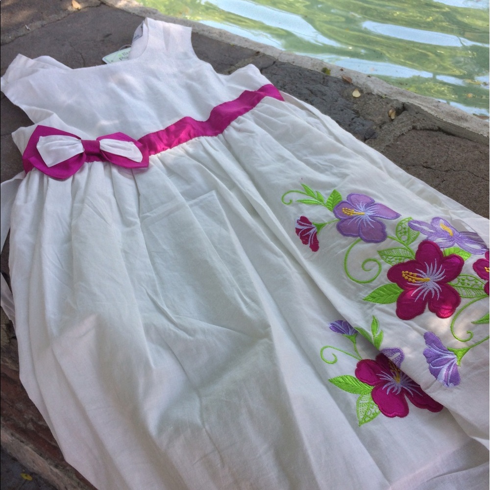 Beauty in White - Summer Dress