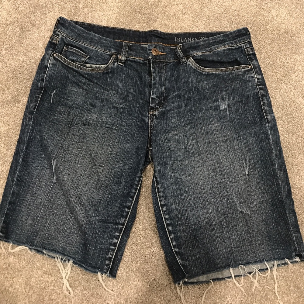 BLANK NYC STUDDED POCKET MID THIGH JEAN SHORTS