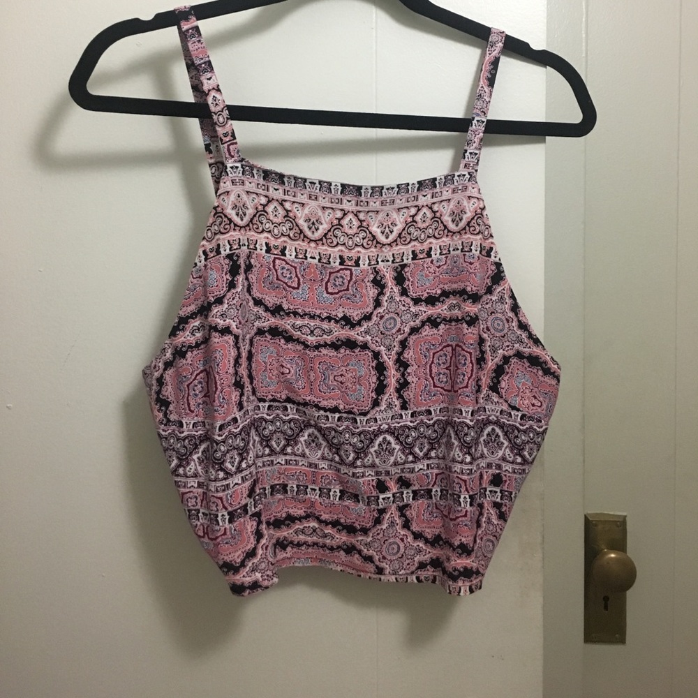Crop top