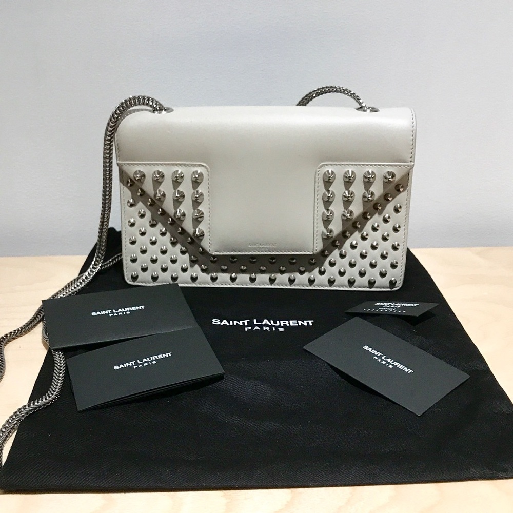 Authentic Yves Saint Laurent Betty Studded bag - Picture 2 of 8