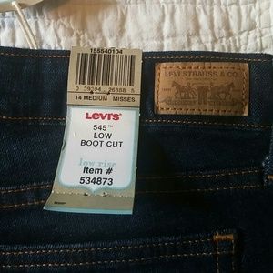 Levi's 545 Low Boot Cut
