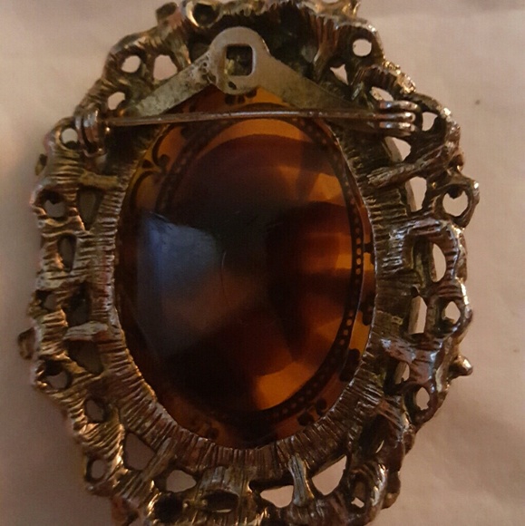 Vintage amber cameo - Picture 2 of 2