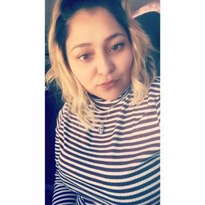 Meet your Posher, Desiree