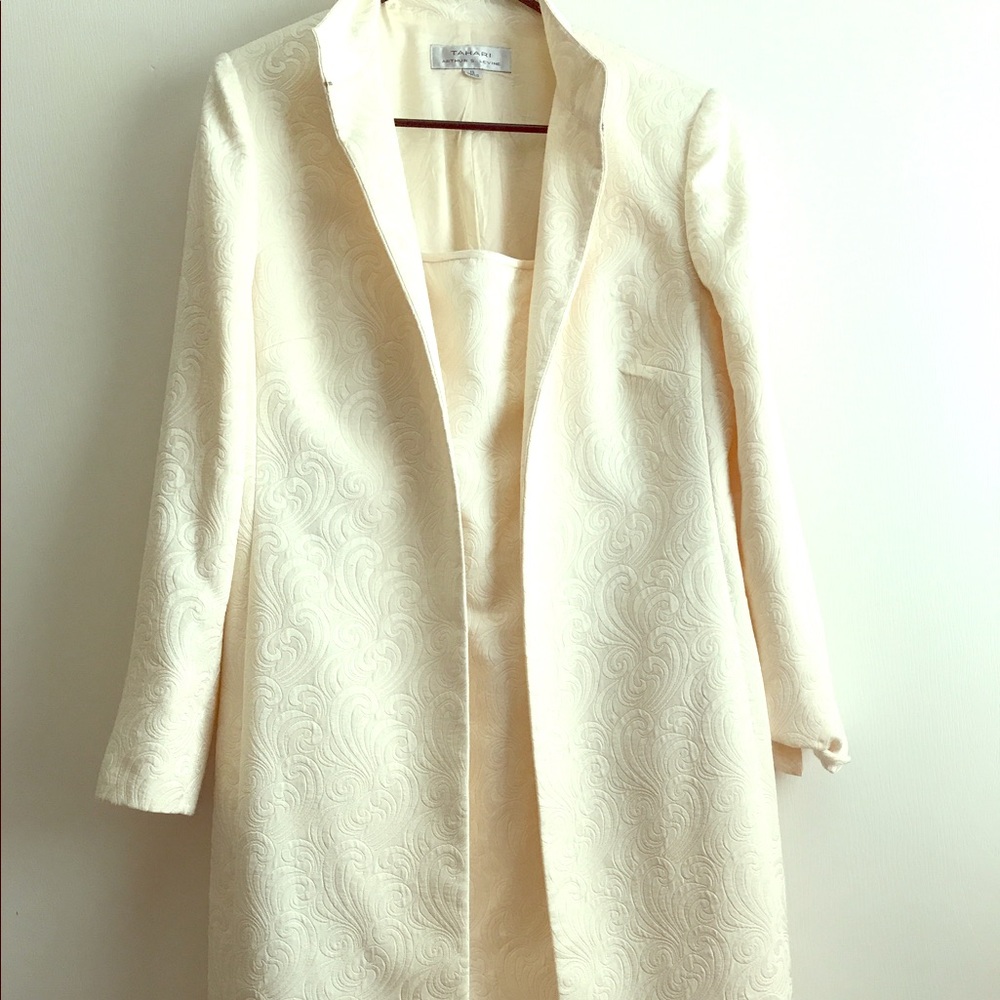 Tahari woman dress two pieces