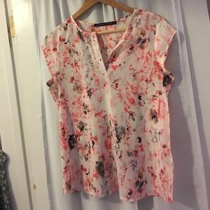 Ivanka Trump Going out shirt