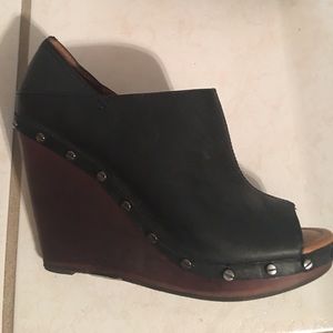 Dr. Scholl's Comfortable and cute shoes