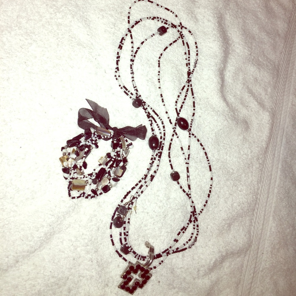 Beaded jewelry set