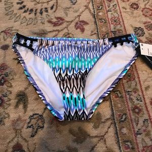 Kenneth Cole bikini bottoms size M
