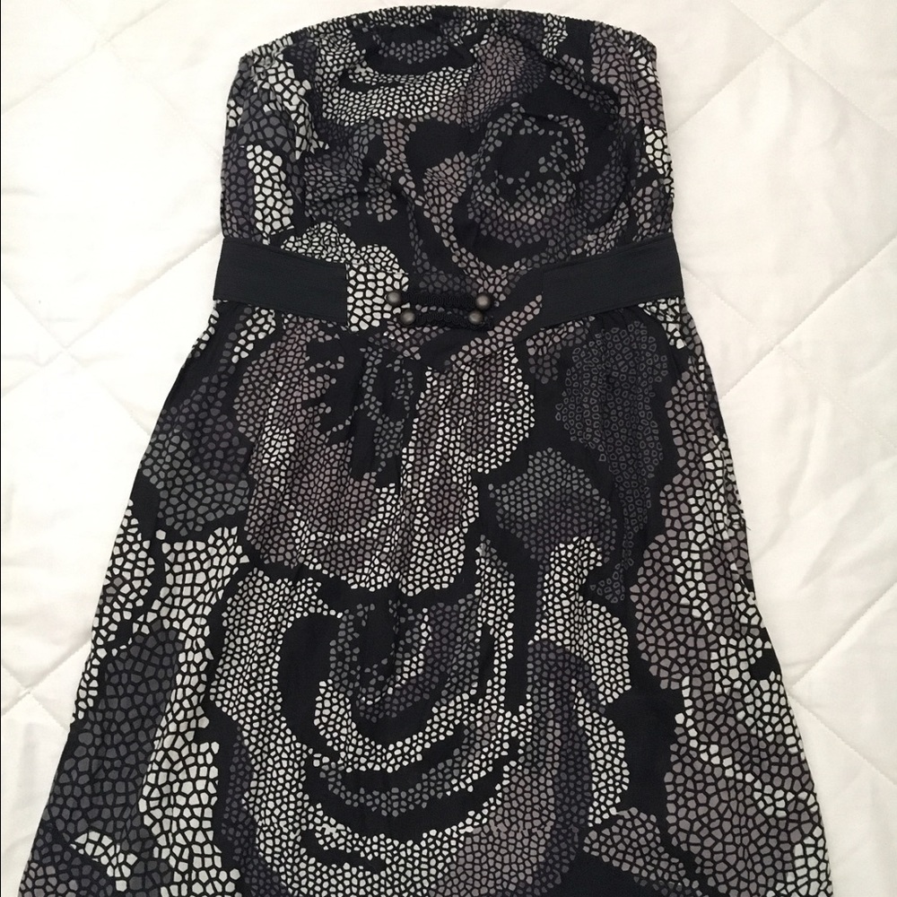 Billabong Strapless Dress with Pockets! NWT