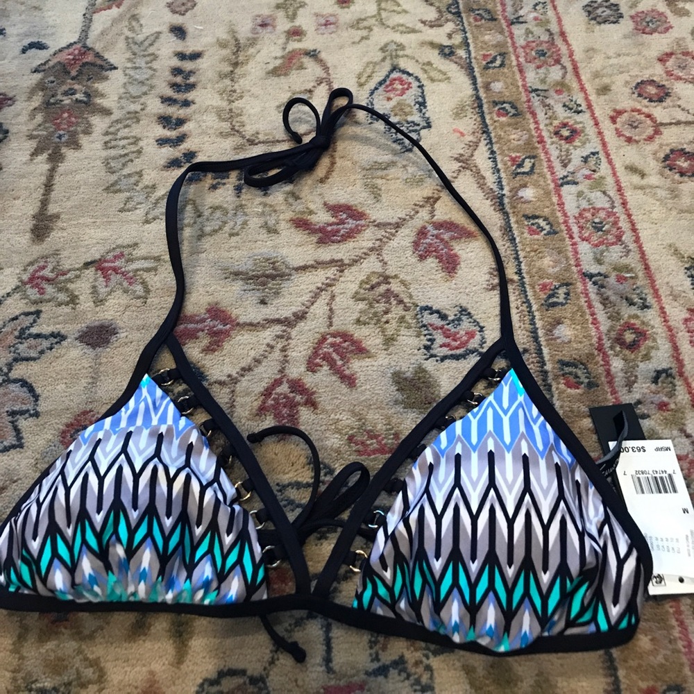 Kenneth Cole bikini top size M