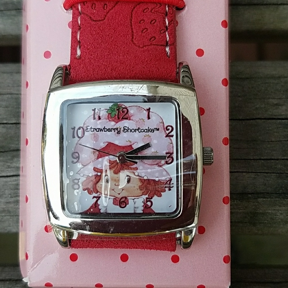 NIB Strawberry Shortcake Watch & Charm